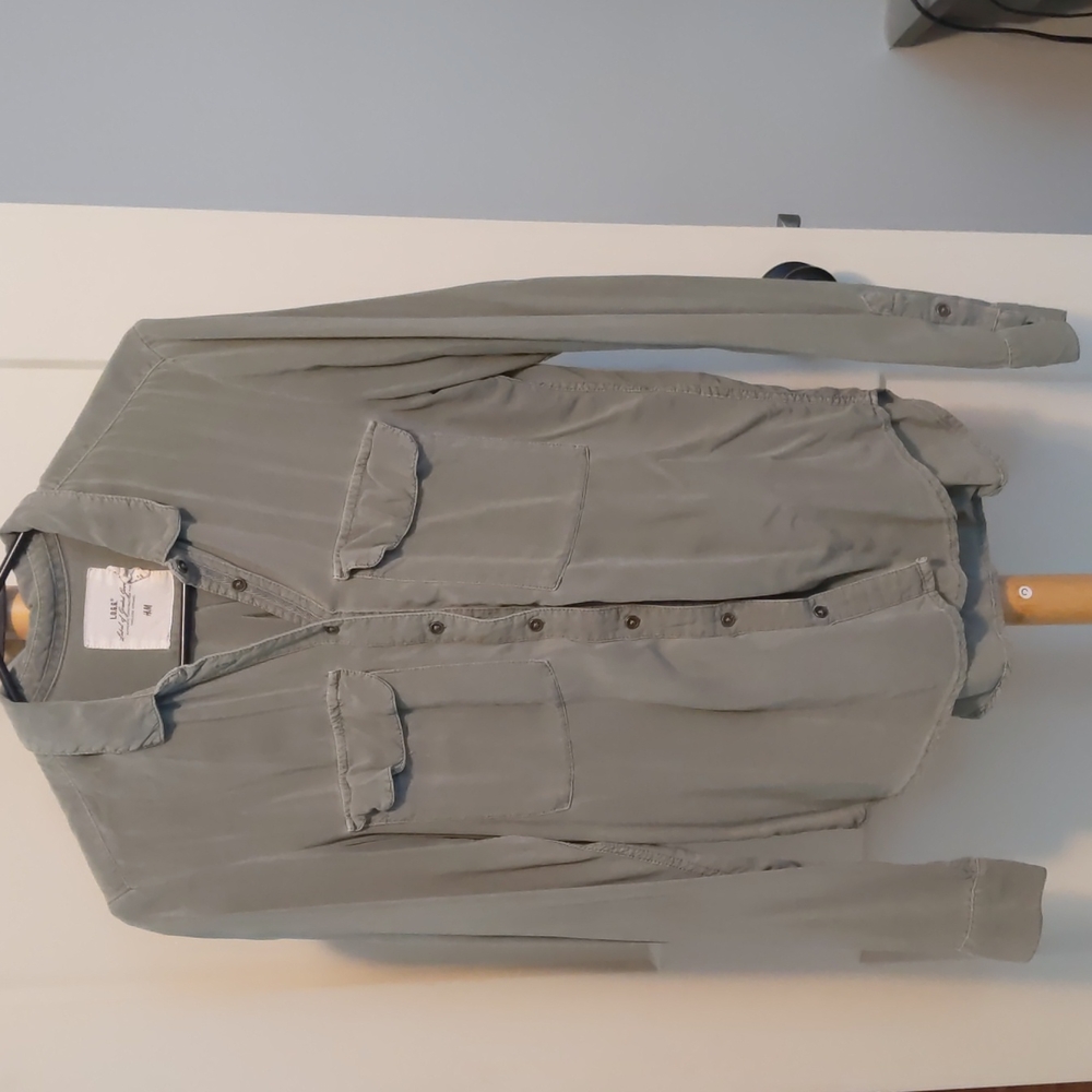 H&M | Button Down Shirt